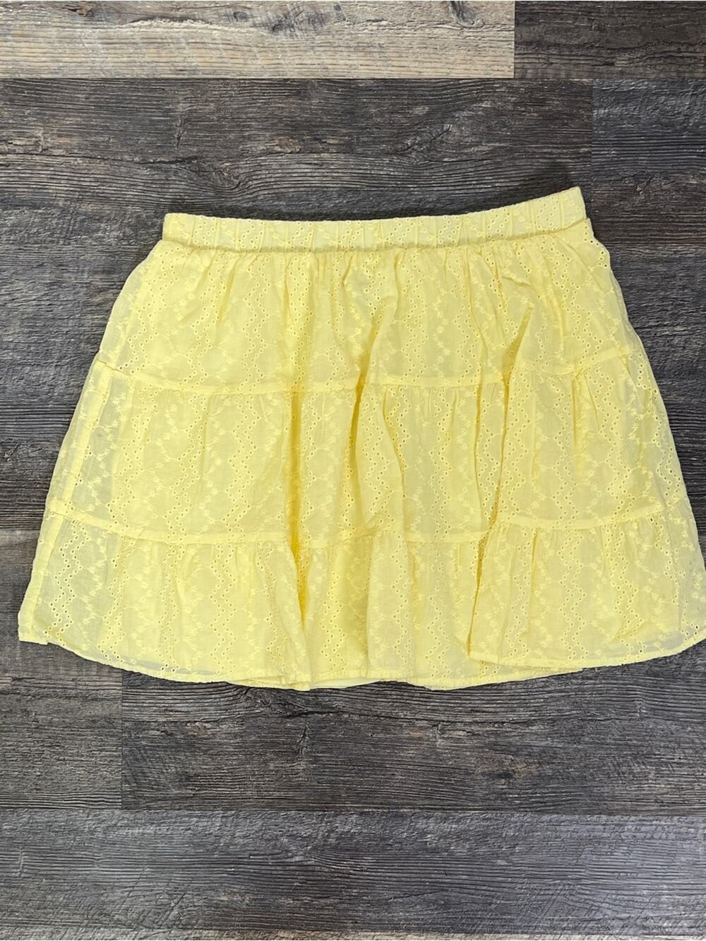 Wild fable yellow eyelet elastic waist skirt size medium M B148